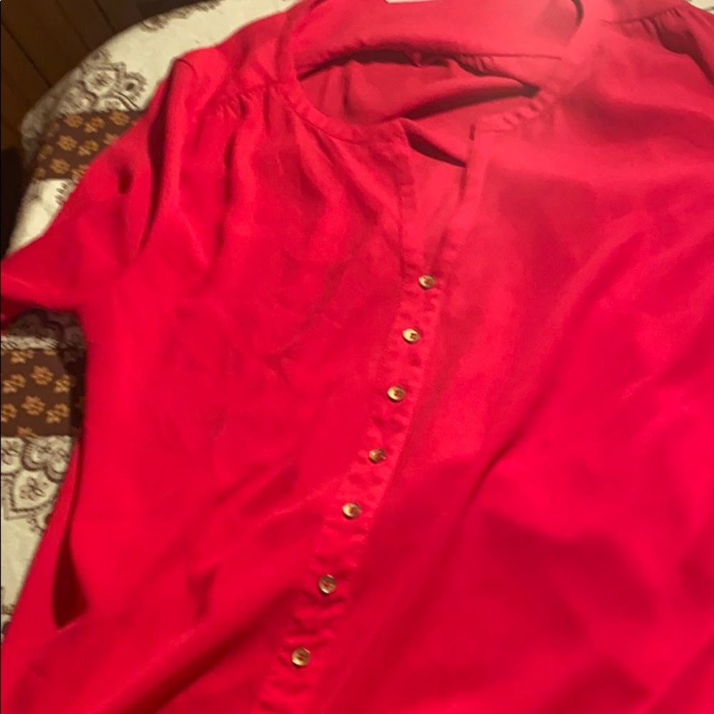 An cute little blouse